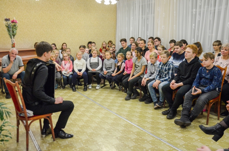 Концерт Евгения Стимаева во Дворце детского творчества (13 ноября 2019 года)