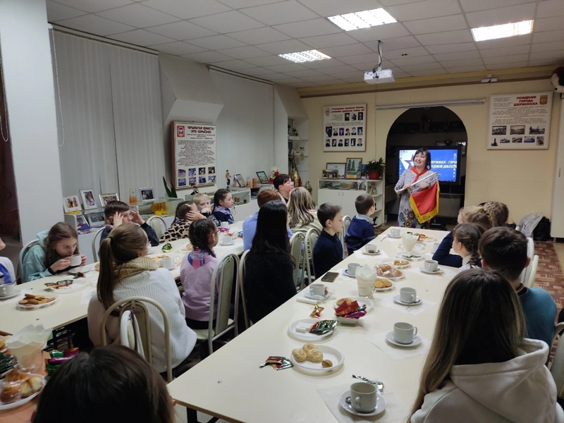 Гости из Кирово-чепецка в музее истории детского движения (03.02.2024)